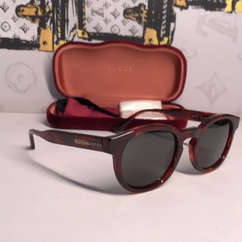 New Authentic Gucci Brown Sunglasses GG0825S 005